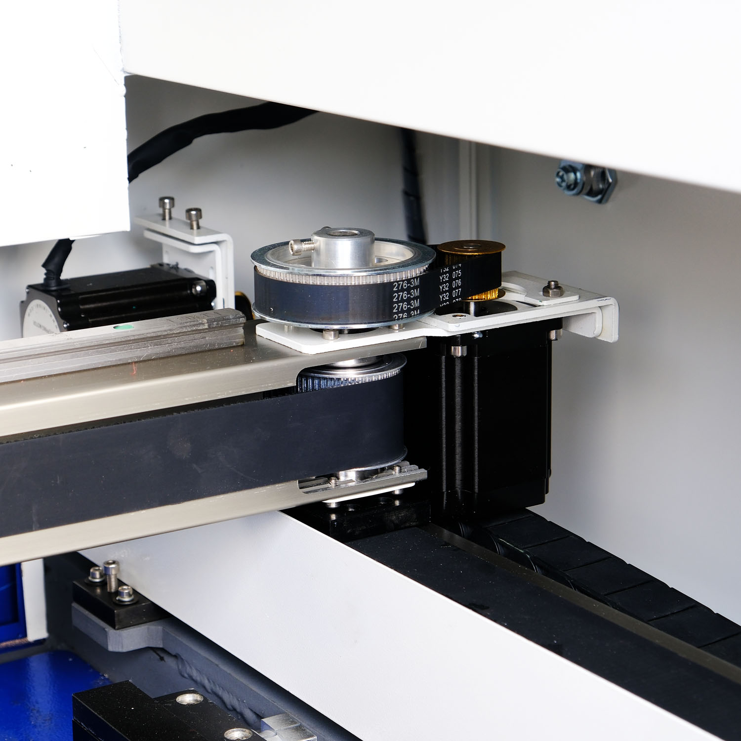 Trasmissione a cinghia della macchina da taglio FIBER LT-4060