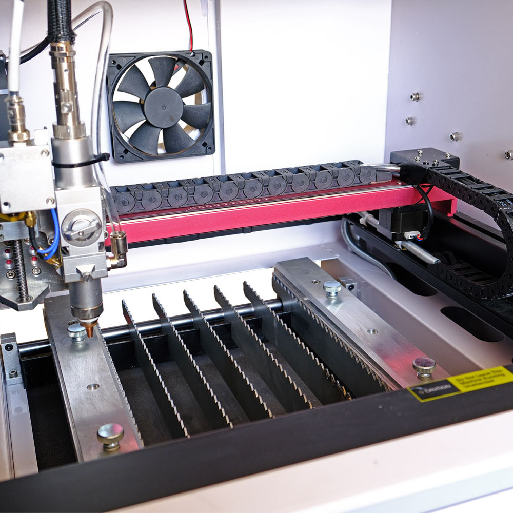 Tavolo da lavoro con guide di taglio 300 per 280 mm fustellatrice FIBER
