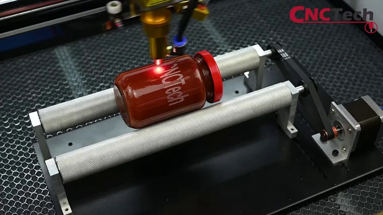 Vetro: incisione con accessorio rotativo
