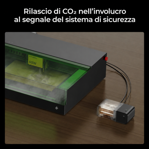 Rilascio automatico di CO₂ nella camera di un laser xTool compatibile Rilascio automatico di CO₂ nella camera di un laser xTool compatibile